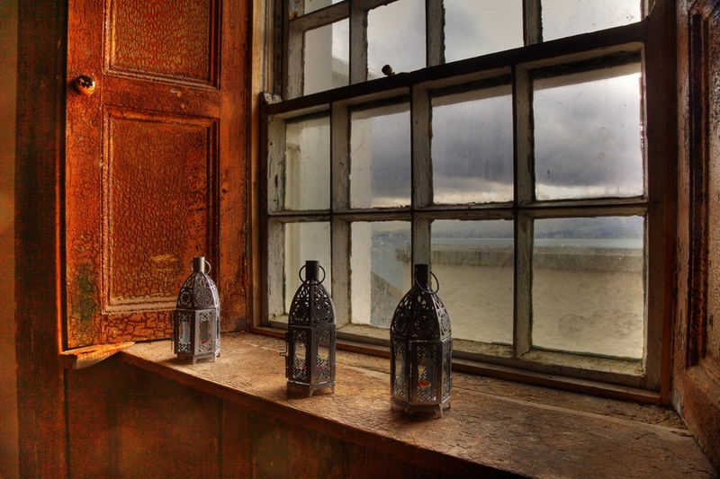 1060 - THREE BOTTLES - DUNNE SEAN - ireland.jpg